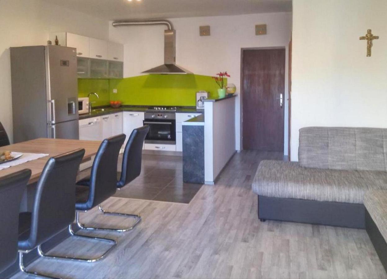 Apartments And Room Lotus Tribalj Εξωτερικό φωτογραφία