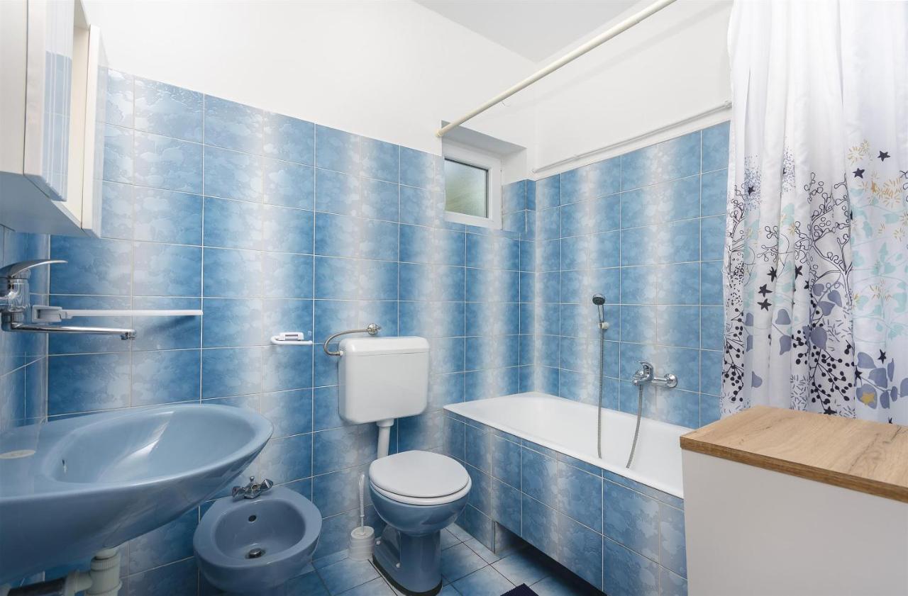 Apartments And Room Lotus Tribalj Εξωτερικό φωτογραφία